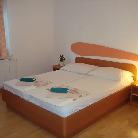Koprivec 2*