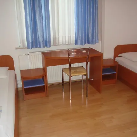 Koprivec 2* Ljubljana