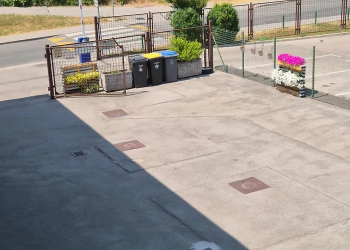 Guest house Koprivec 2*